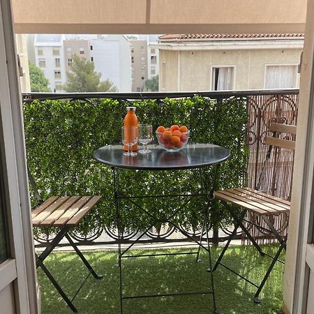Appartement Mignon Calme Douillet Ascenseur Clim Etage Eleve Proche Parking Et Toutes Commodites Au Coeur Du Toulon Historique Exterior foto
