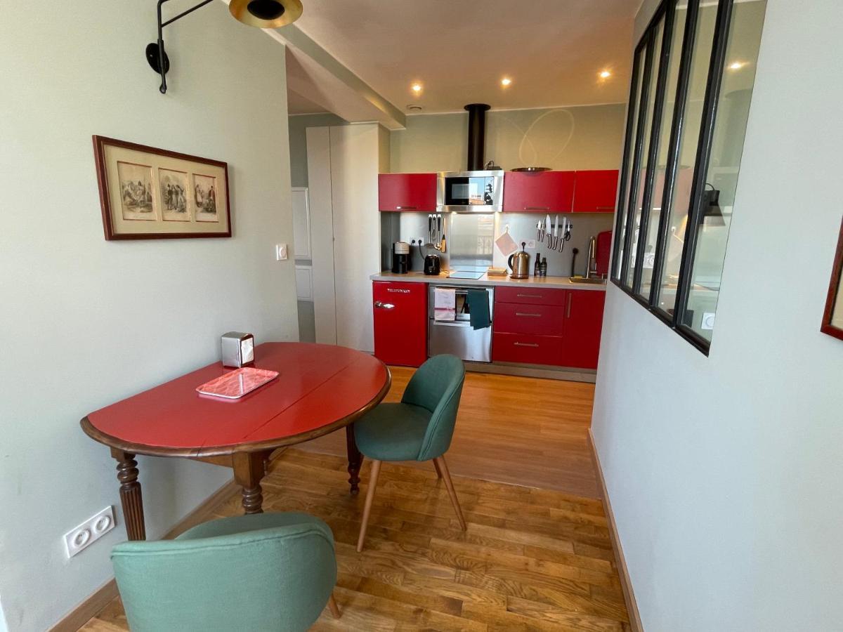 Appartement Mignon Calme Douillet Ascenseur Clim Etage Eleve Proche Parking Et Toutes Commodites Au Coeur Du Toulon Historique Exterior foto