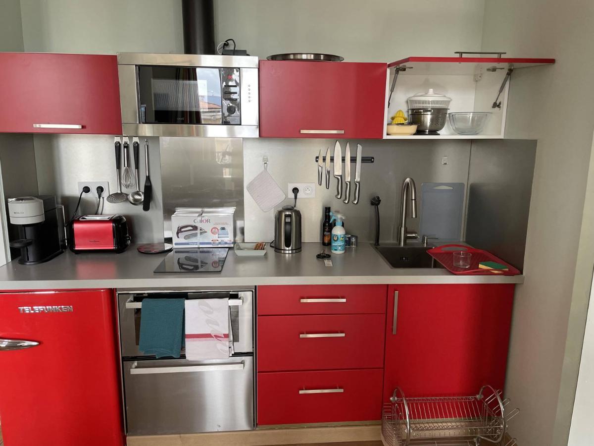 Appartement Mignon Calme Douillet Ascenseur Clim Etage Eleve Proche Parking Et Toutes Commodites Au Coeur Du Toulon Historique Exterior foto