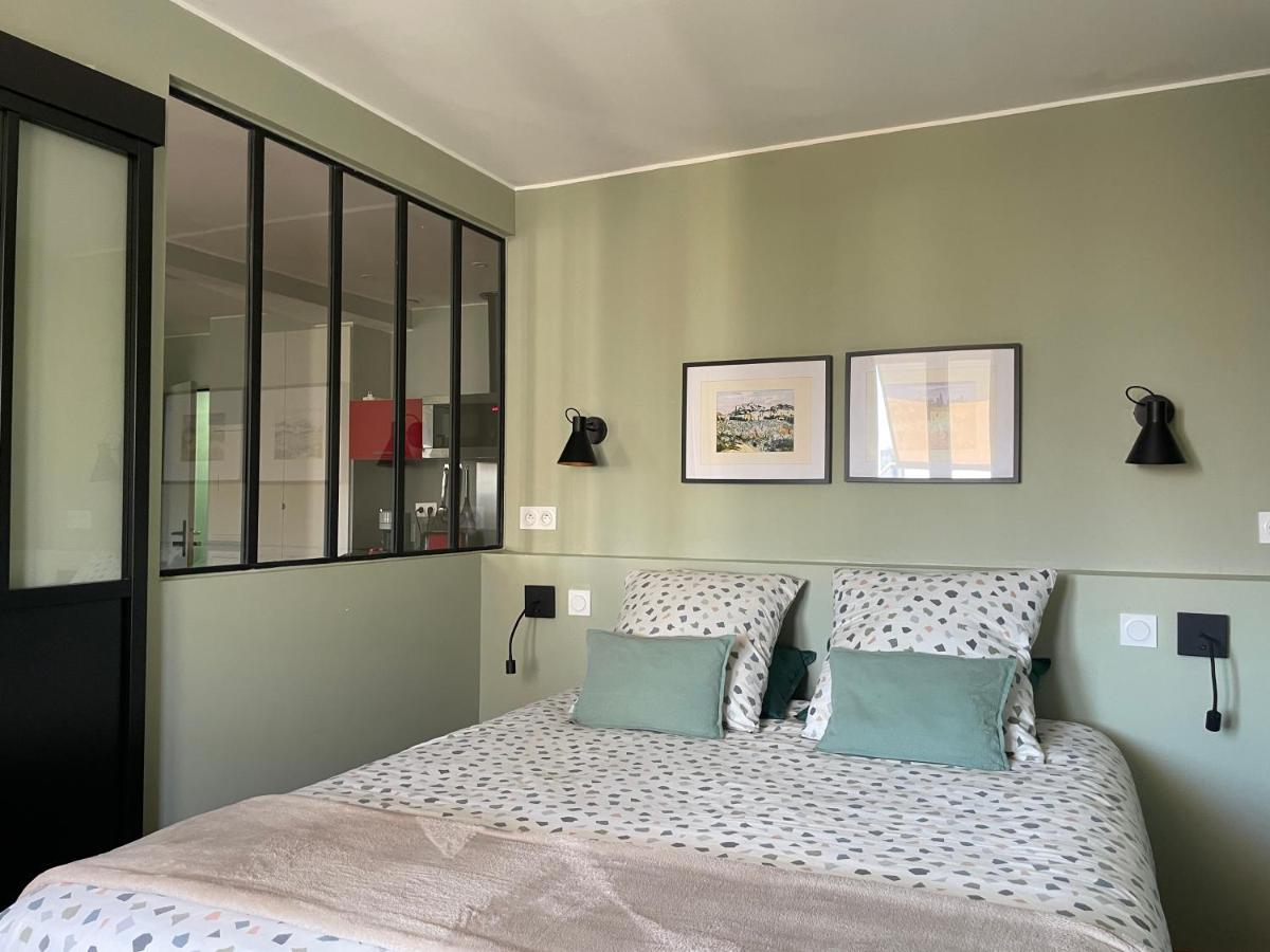 Appartement Mignon Calme Douillet Ascenseur Clim Etage Eleve Proche Parking Et Toutes Commodites Au Coeur Du Toulon Historique Exterior foto